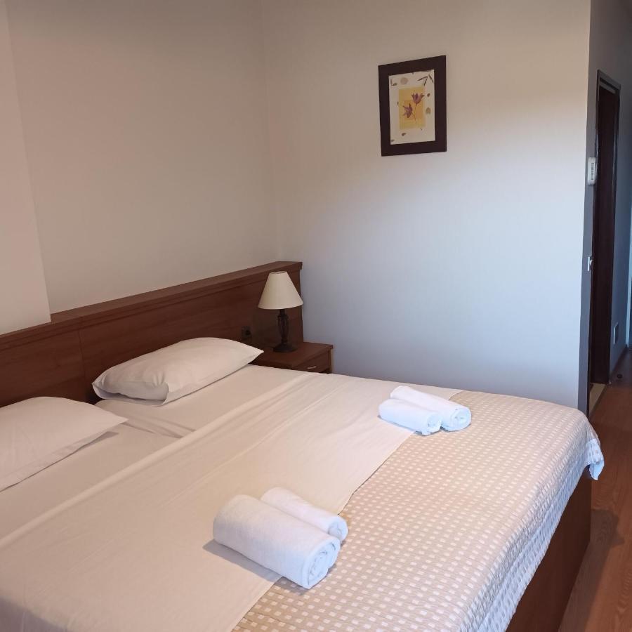 House Hotel Plava Laguna Tisno Zimmer foto