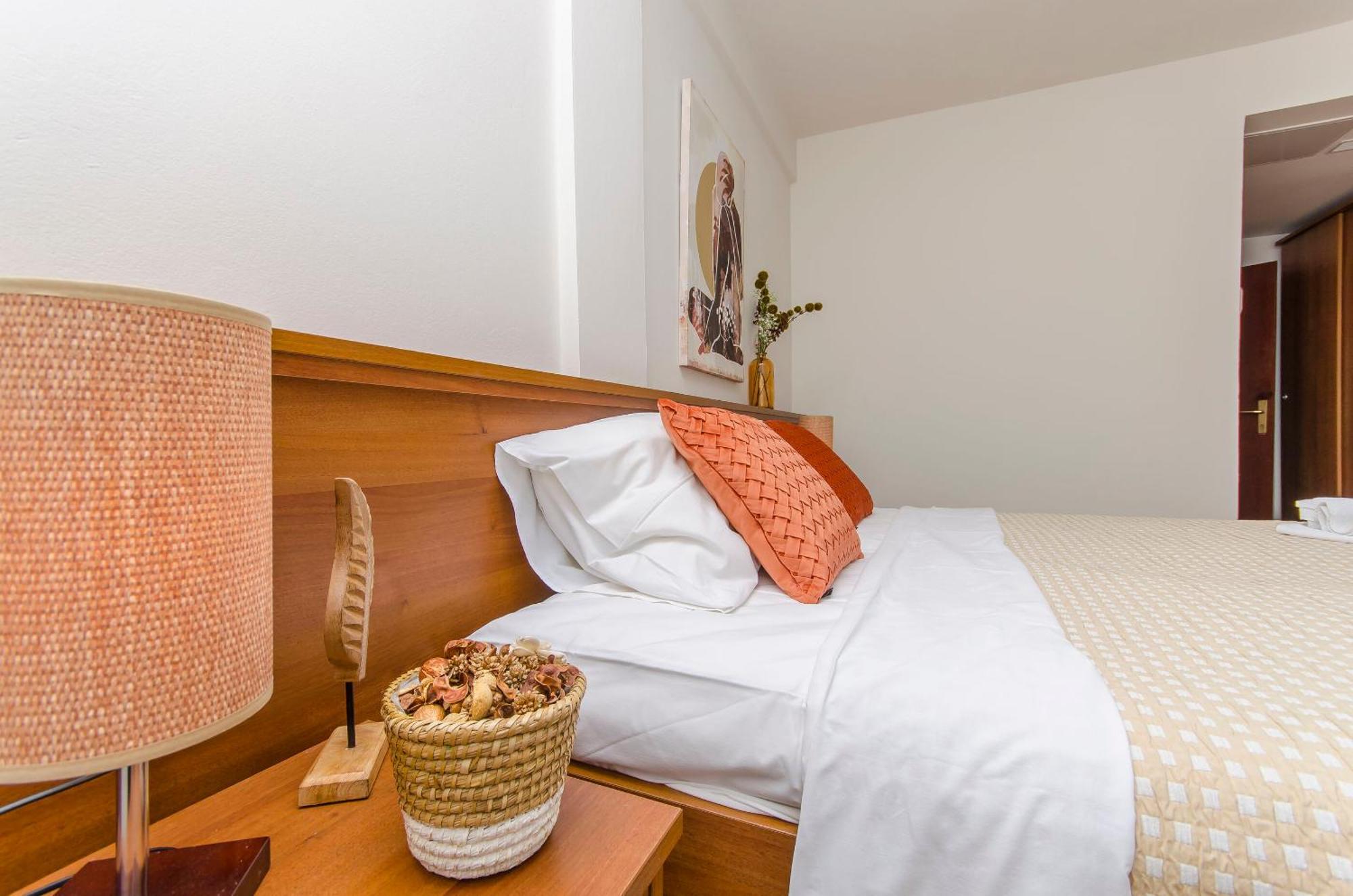 House Hotel Plava Laguna Tisno Exterior foto